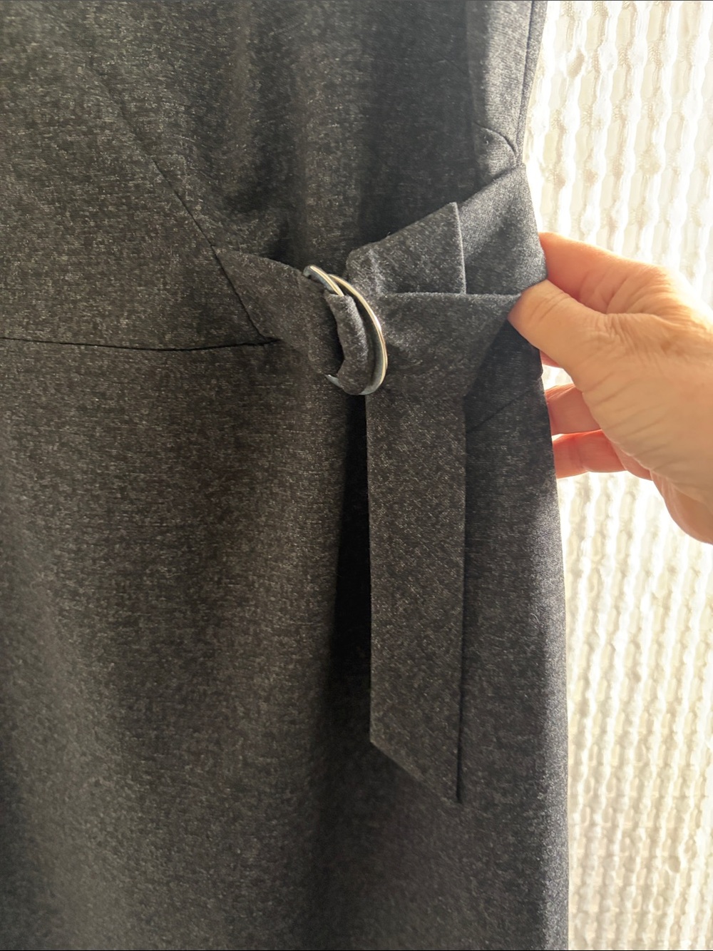 Calvin Klein Sleeveless grey/black dress with Wrap-Detail - Picture 4 of 4